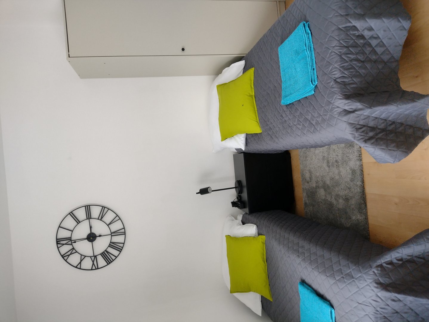 Pok&oacute;j ze wsp&oacute;lną kuchnią i wsp&oacute;lną łazienką Dolina 21/C